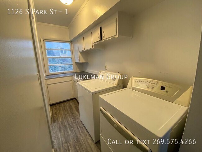 Foto del edificio - 1126 S Park St