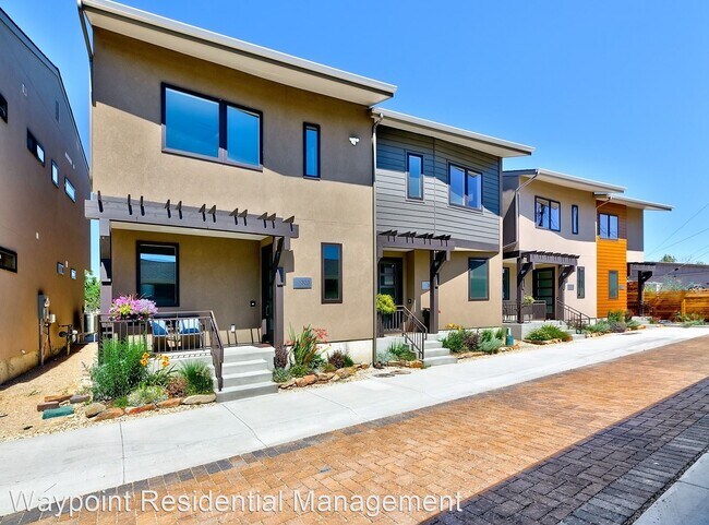 Foto del edificio - 3 br, 2.5 bath House - 323 E 36th St