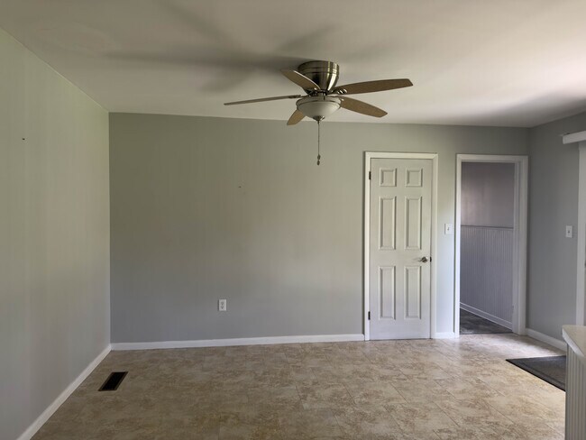 Foto del edificio - 837 Martin Ave