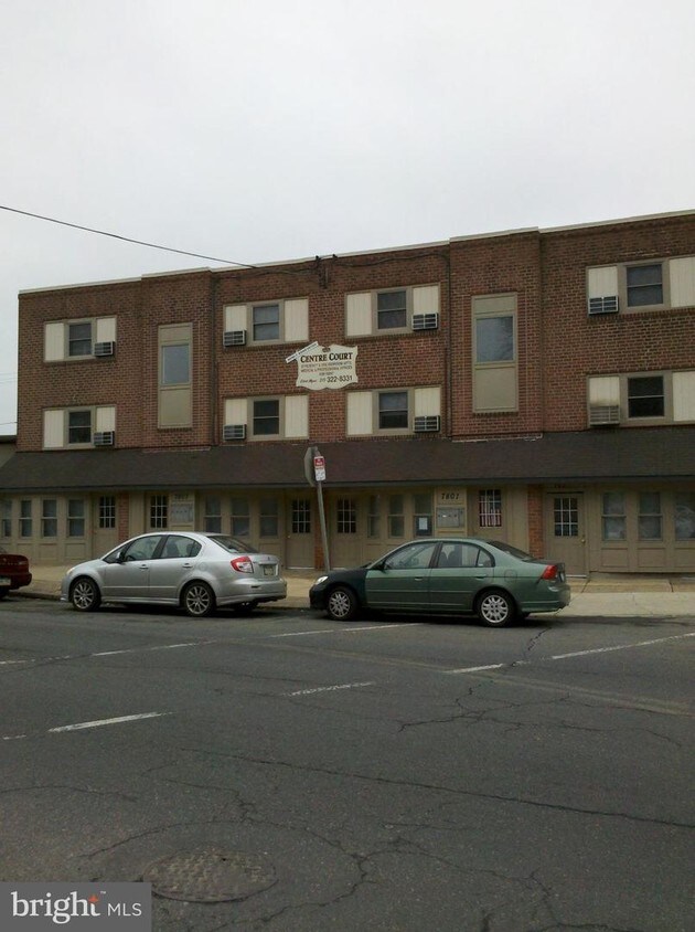 Primary Photo - 7850 Oxford Ave