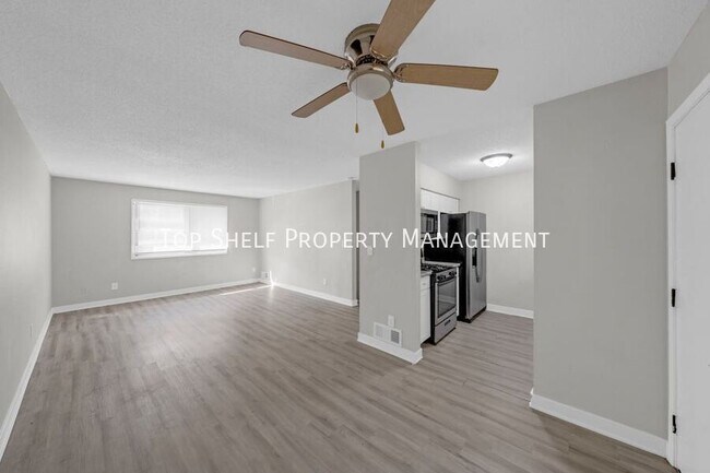 Foto del edificio - 1237 E 35th Ct