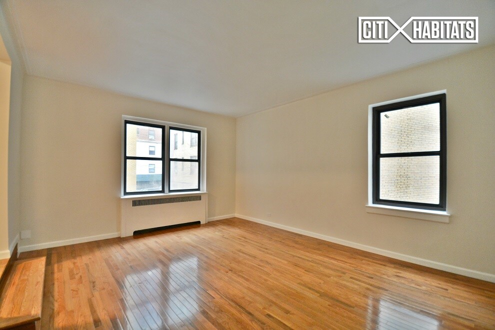 Building Photo - 185 E 162nd St