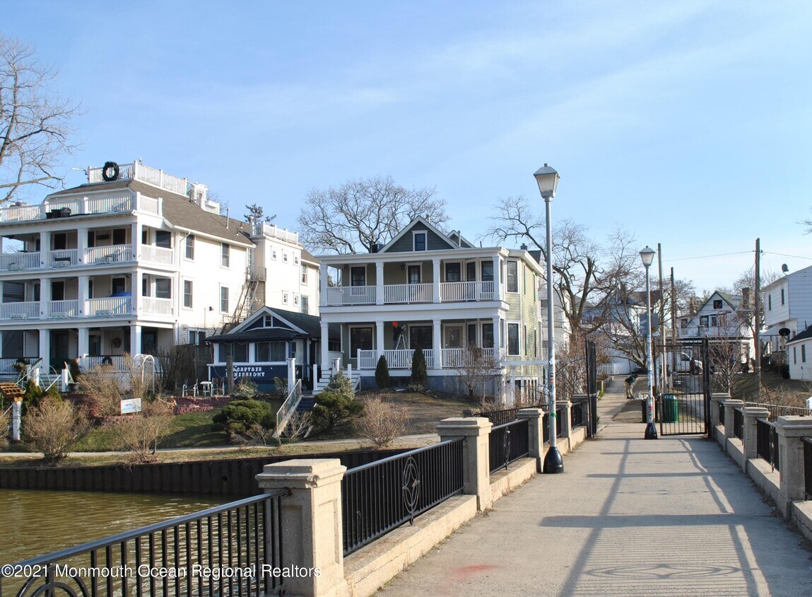 102 Lake Ave Unit 3, Ocean Grove, NJ 07756 Condo for Rent in Ocean Grove, NJ