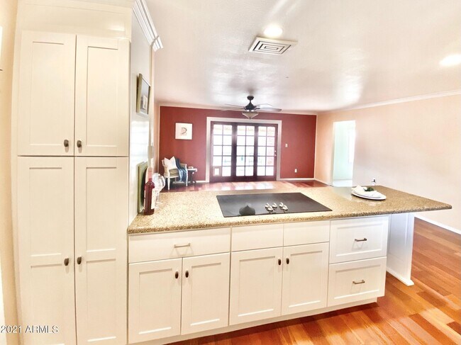 Foto del edificio - 1625 W Seldon Ln