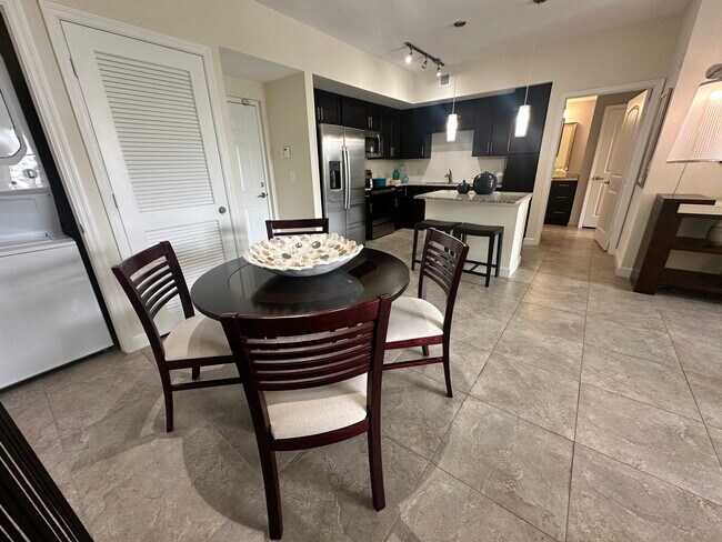 Foto del edificio - 4831 NW 112th Ct