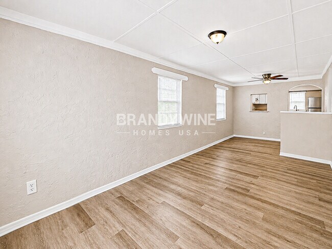 Building Photo - 3815 Carroway St