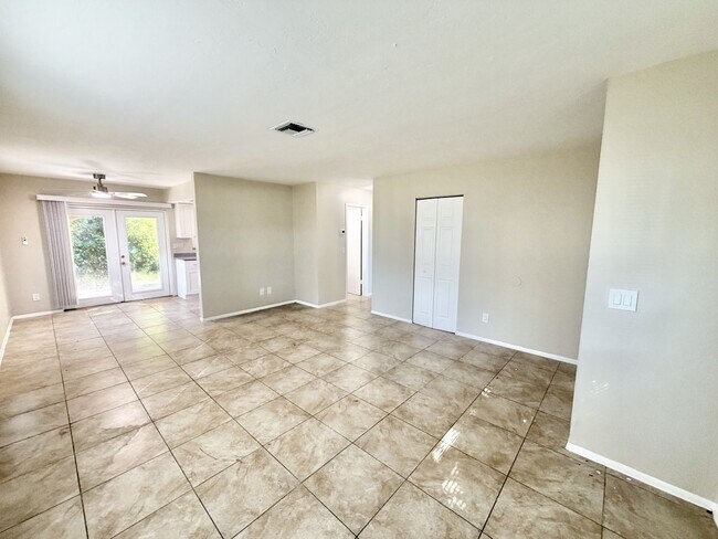 Foto del edificio - PIKUS (4601 24th Pl SW)