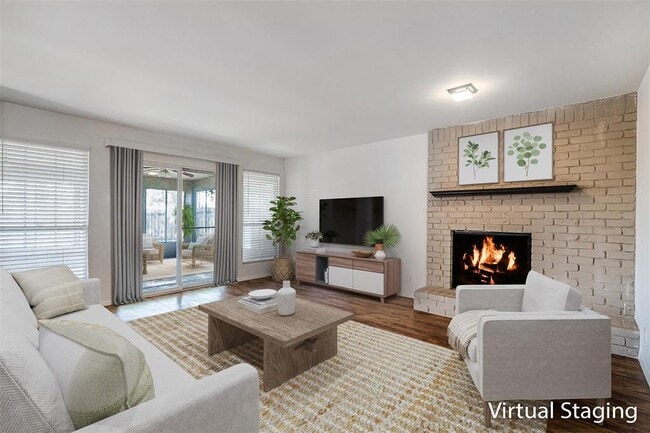 Building Photo - 2106 Lamplight Village Cir