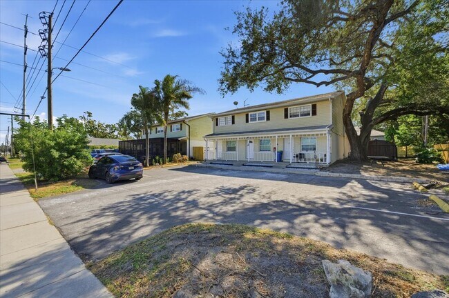 Foto del edificio - 2810 62nd Ave N