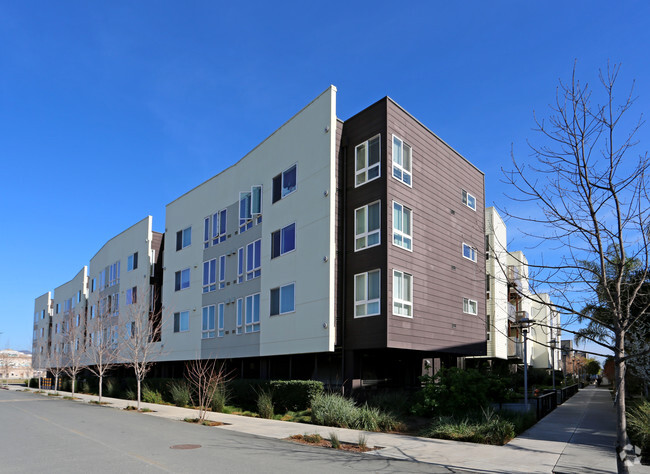 Ironhorse at Central Station - Apartments in Oakland, CA | Apartments.com