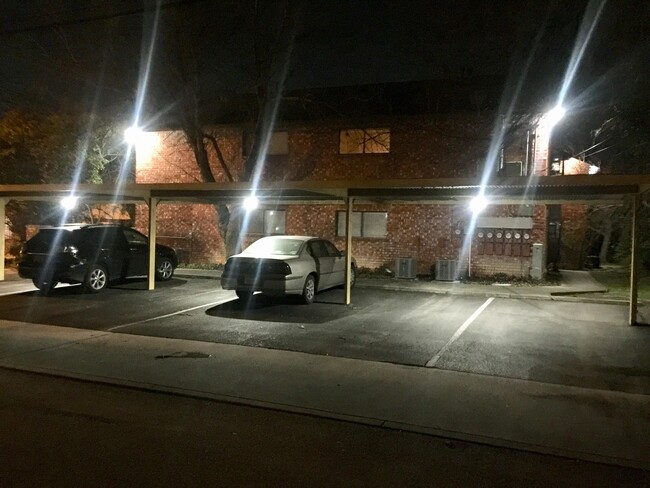 Foto del edificio - 102 Primera Dr
