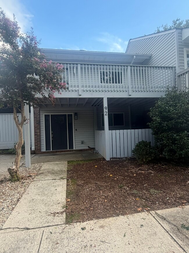 Foto del edificio - 92 Topsail Ct