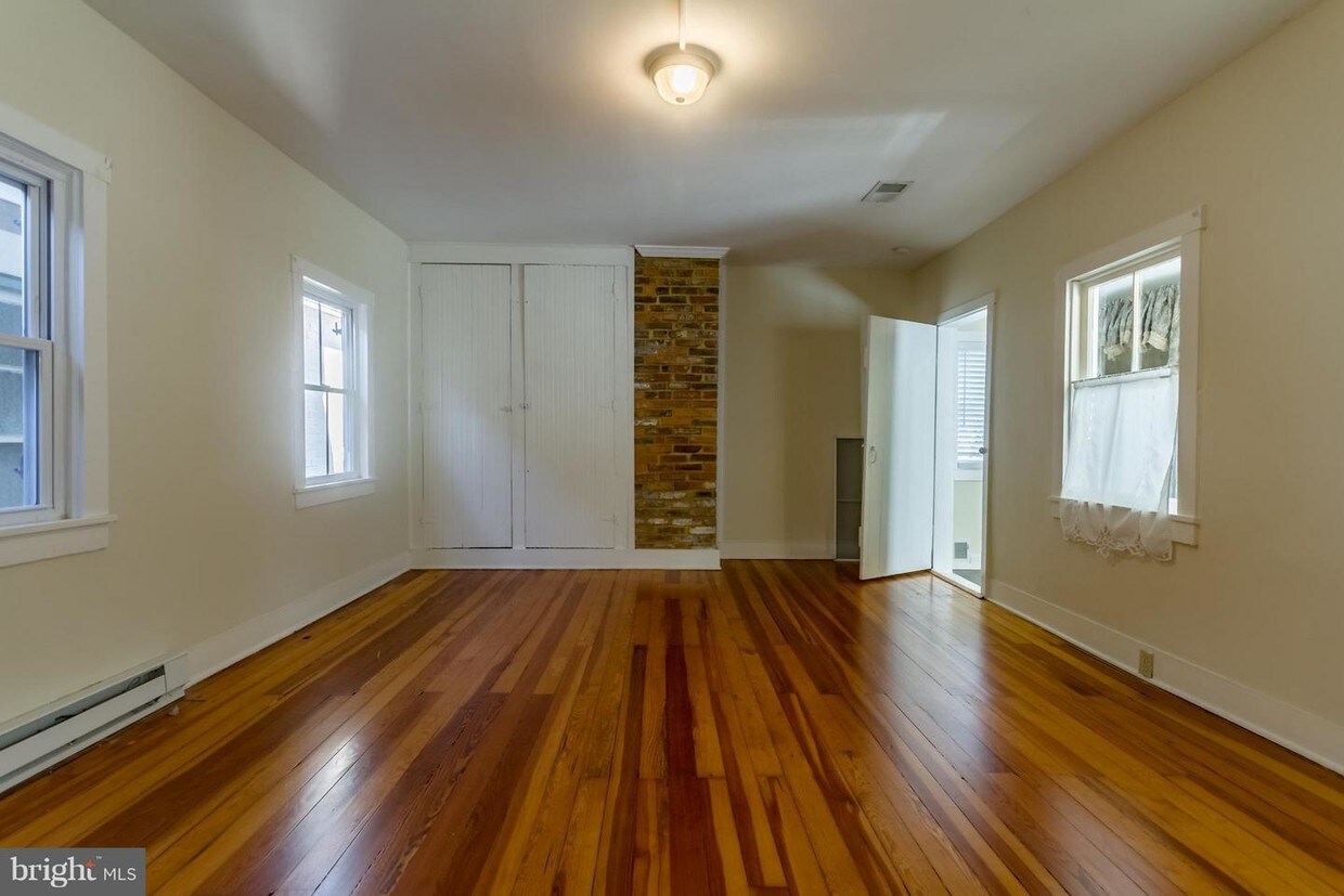 120 E Clifford St, Winchester, VA 22601 House Rental in Winchester