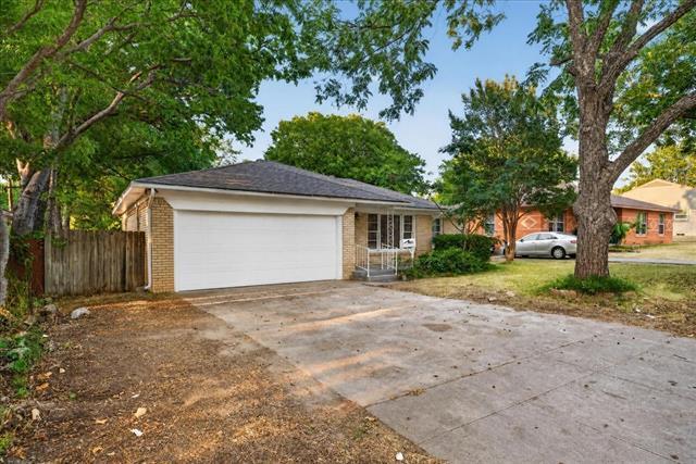 Building Photo - 7433 Vallejo Dr