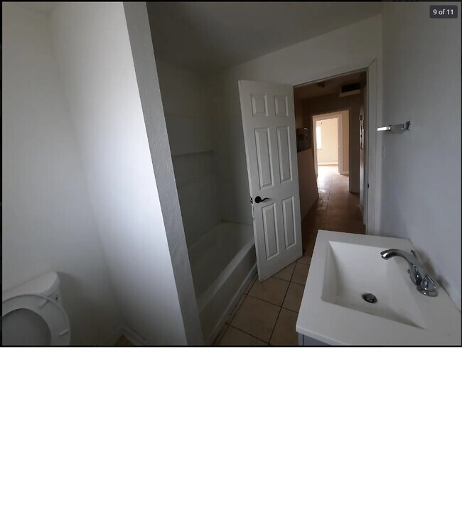 Foto del edificio - 117 E 16th St