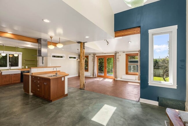 Foto del edificio - 4061 NE 110th St