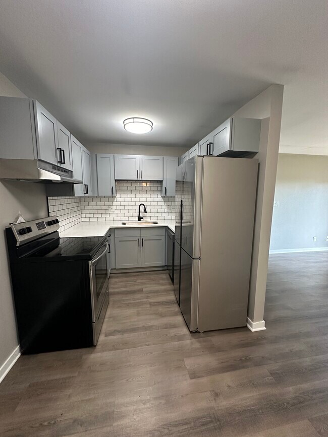 Foto del edificio - 2700 Light Rd