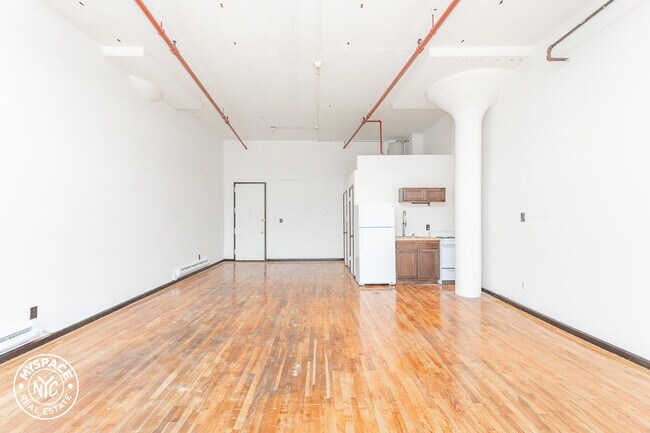 Foto del edificio - 210 Cook St