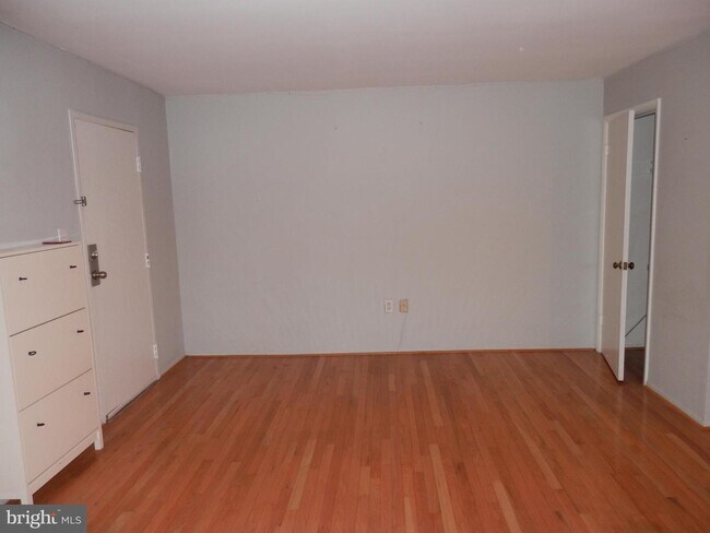 Foto del edificio - 3320 28th St S