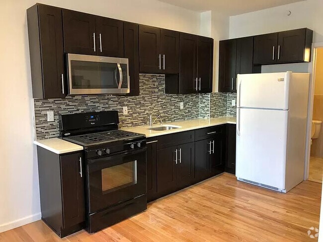 Building Photo - 4 Windsor Terrace