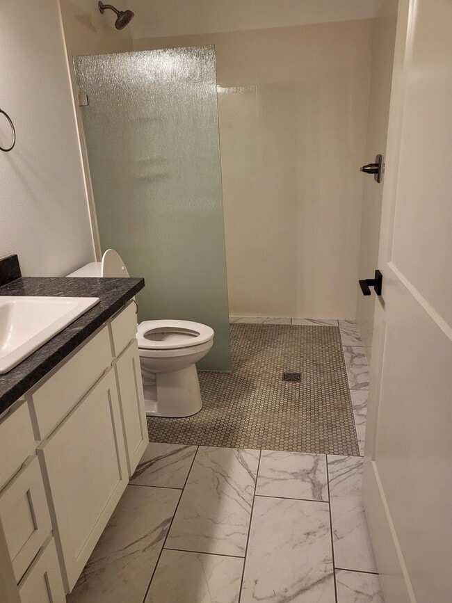 Building Photo - NE2234