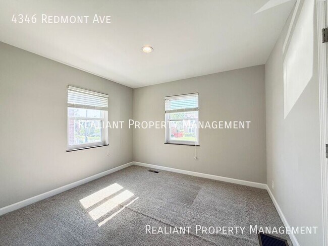 Foto del edificio - 4346 Redmont Ave