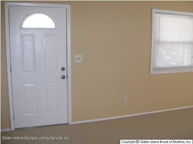 Building Photo - 772 Katan Ave