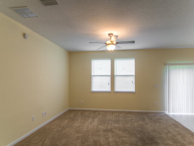 Building Photo - 2509 Victoria Point Dr