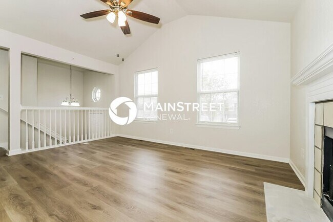 Foto del edificio - 3 Bedroom Pet-Friendly Home in INDEPENDENCE, MO with Main Street Renewal