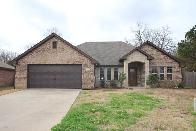 Building Photo - Coming Soon-Beautiful 3 bedroom 2 bath home in Flint!