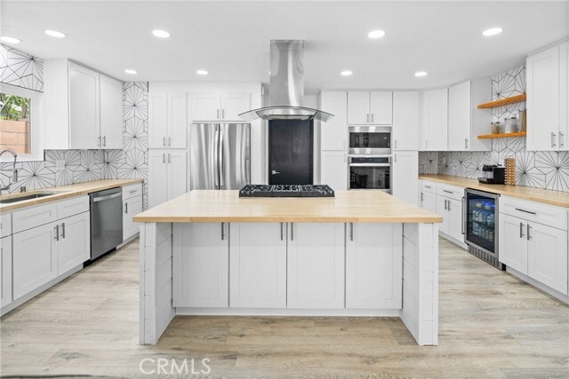 Building Photo - 3105 Taft Way