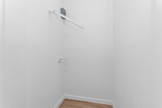 Building Photo - 16016 Green Manor Dr