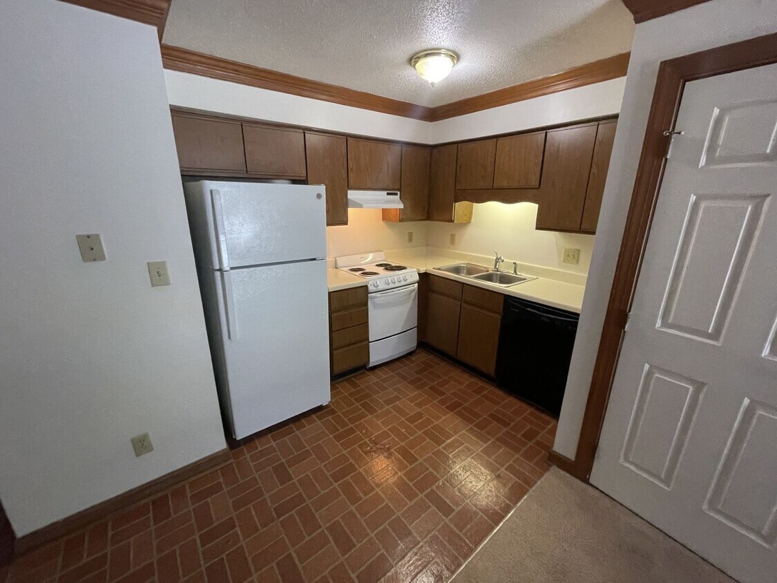Primary Photo - 1 Bedroom 1 Bathroom Condo!