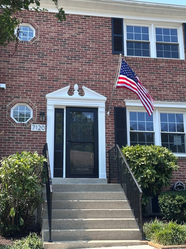 Photo - 7120 Lake Cove Dr Townhome