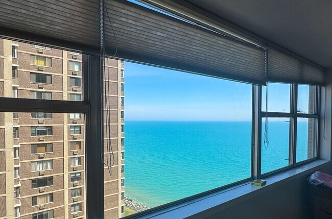 Foto del edificio - 6301 N Sheridan Rd