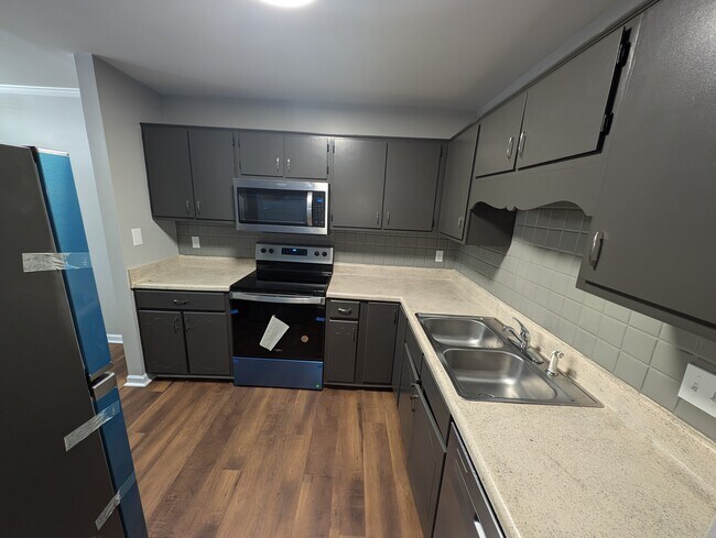 Foto del edificio - 4336 Edith Ln