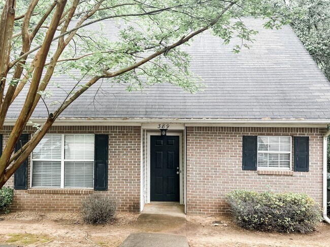 Foto del edificio - 389 Martin Ave