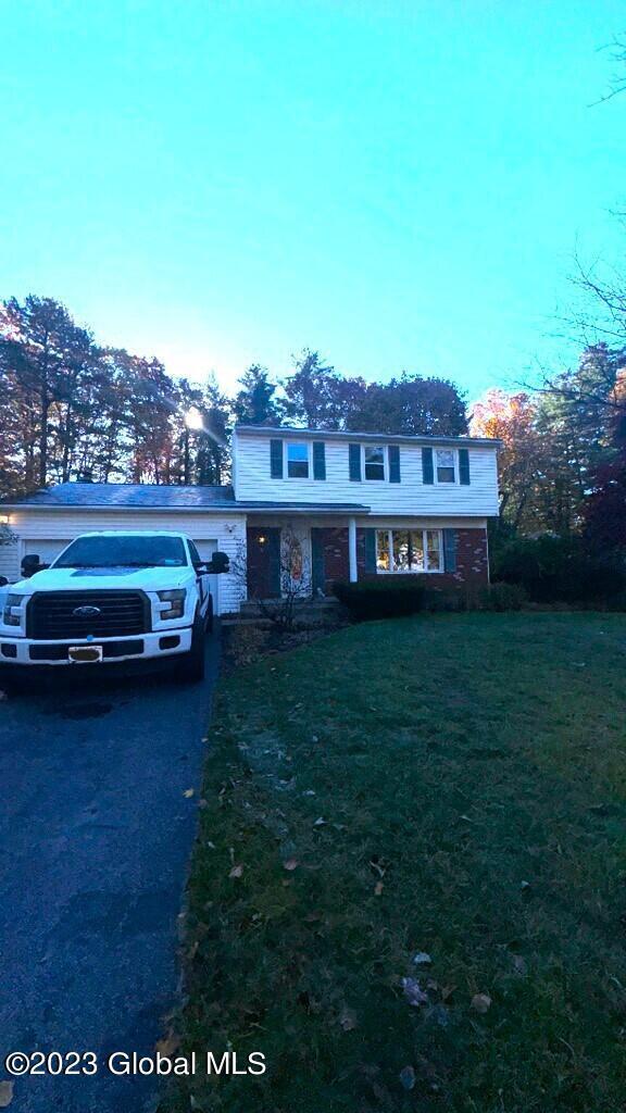 Building Photo - 31 Vichy Dr