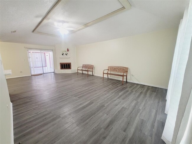 Building Photo - 11110 High Star Dr
