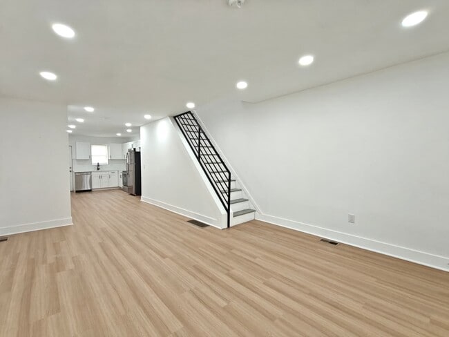 Photo - 143 N Conestoga St Townhome