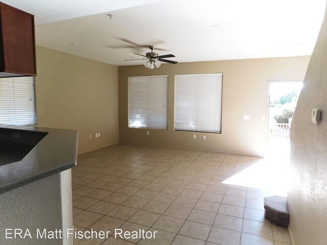 Building Photo - 3 br, 2.5 bath House - 3567 W. 22nd Pl. Un...