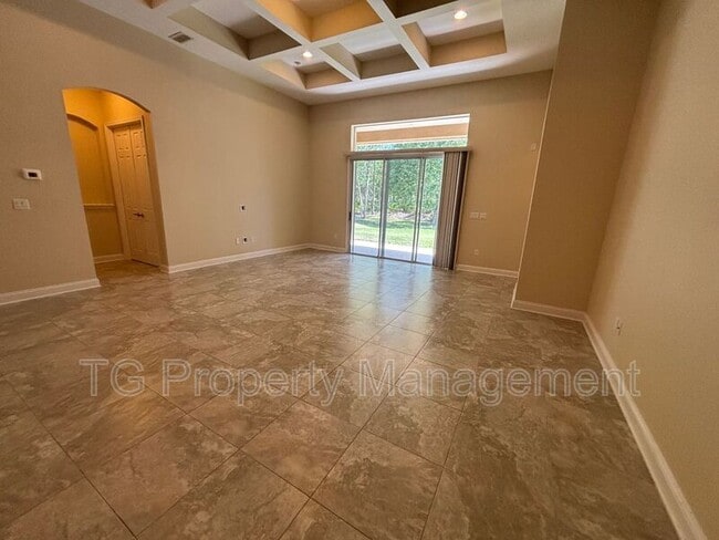 Building Photo - 157 Cloisterbane Dr