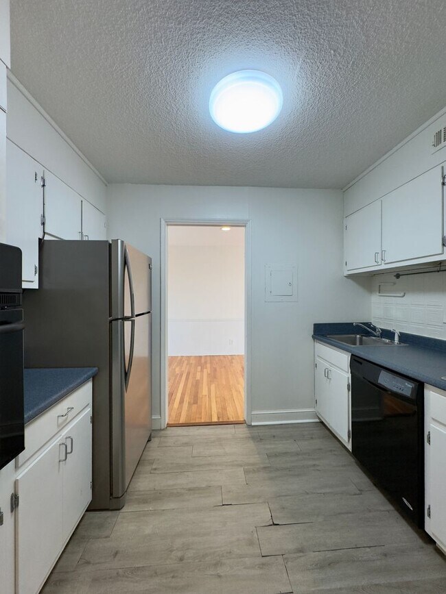 Foto del edificio - One-Bedroom Mt. Vernon Condo in St. Paul At Chase High Rise