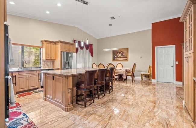 Foto del edificio - 6585 NW 46th St