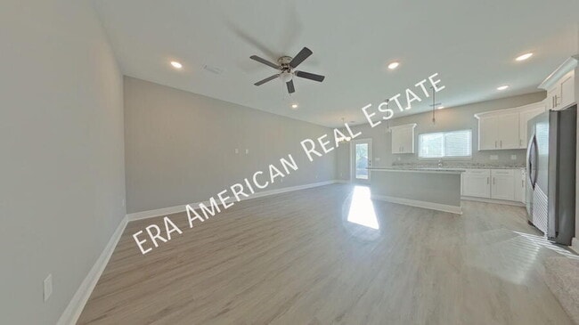 Building Photo - 818 Kenneth Dr