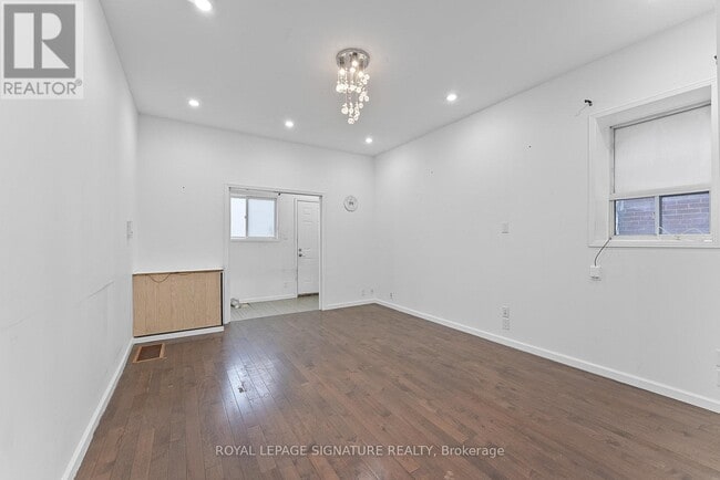 Building Photo - 233 Greenwood Ave