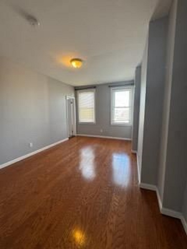 dormitorio - 3706 Mintwood St