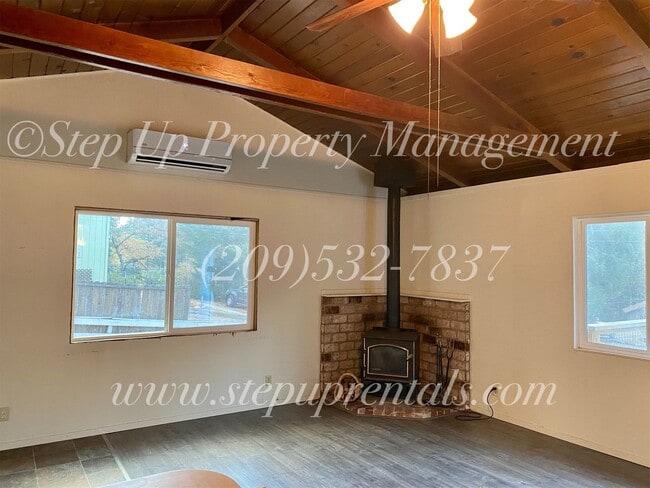 Foto del edificio - 22101 Crystal Falls Dr