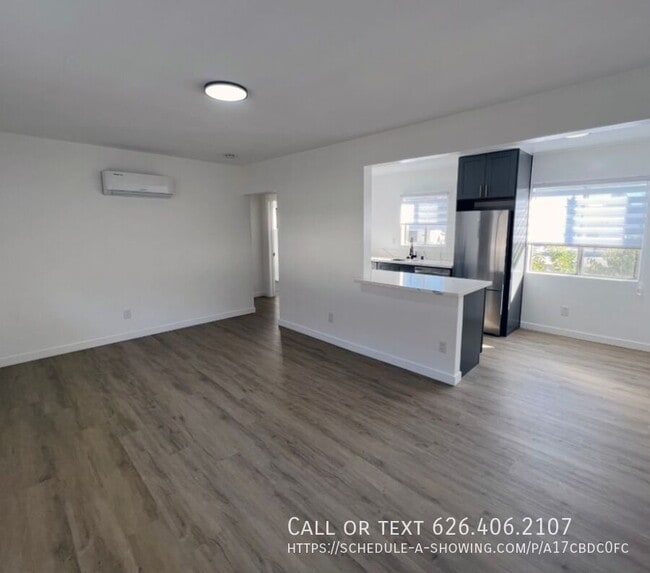 Building Photo - 521 Live Oak Ave