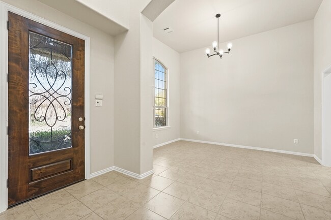 Foto del edificio - 10335 Belvamera Rd